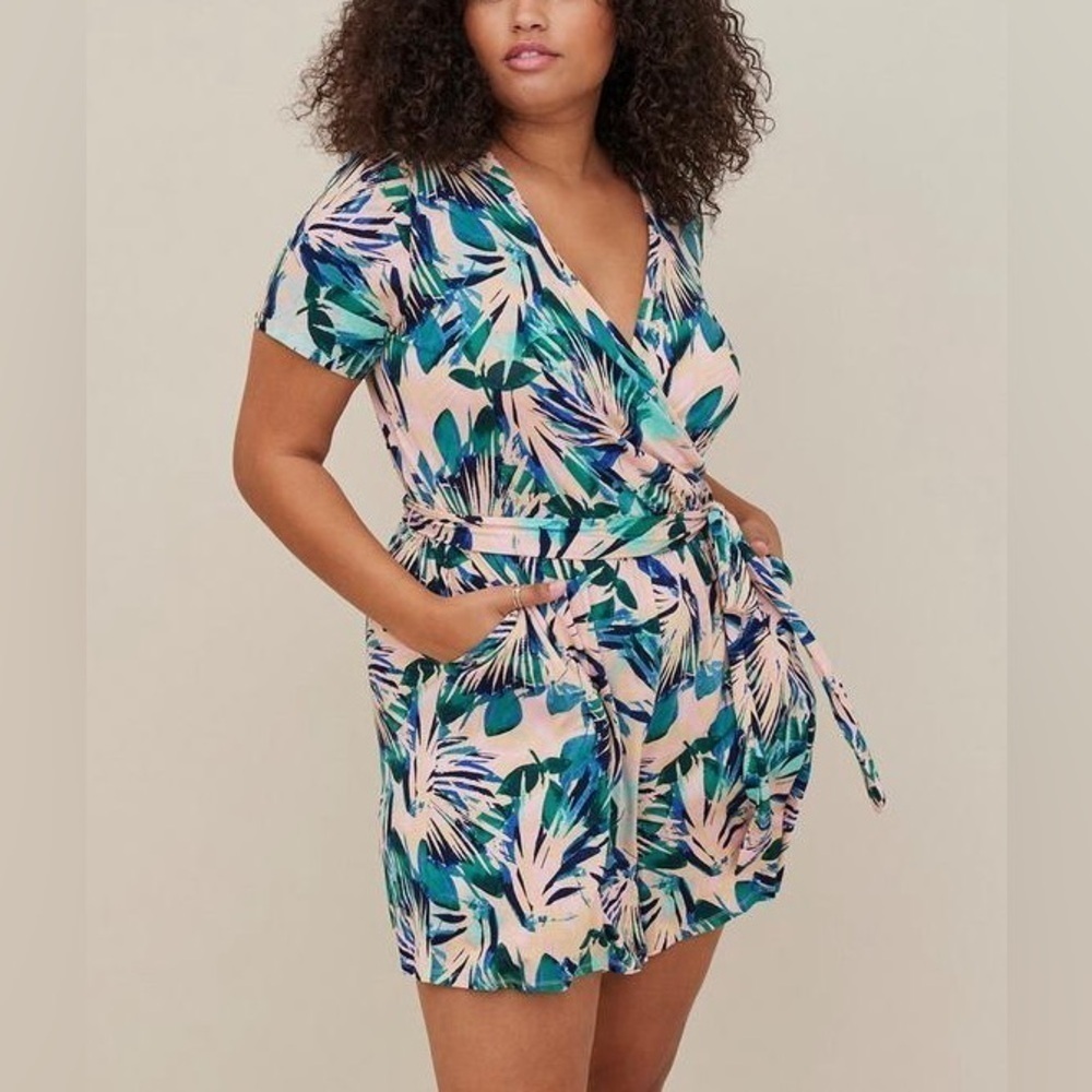 Torrid Super Soft Surplice Romper Pink Green Lead Tropical Pattern Size 6X